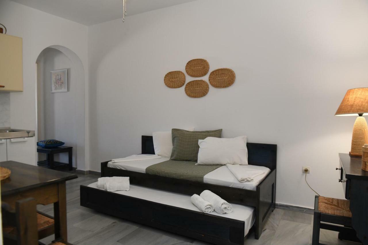 Dryades Family Hotel Drios Exterior foto