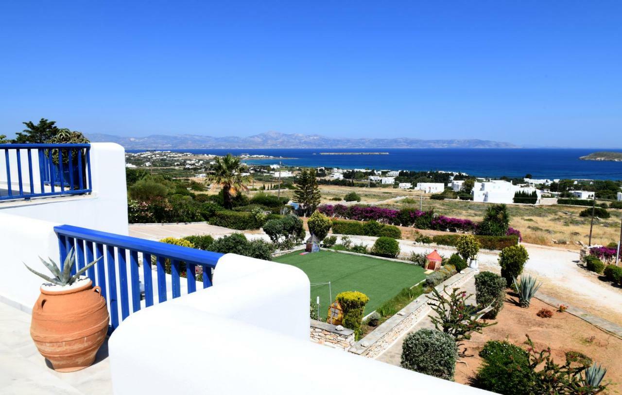 Dryades Family Hotel Drios Exterior foto