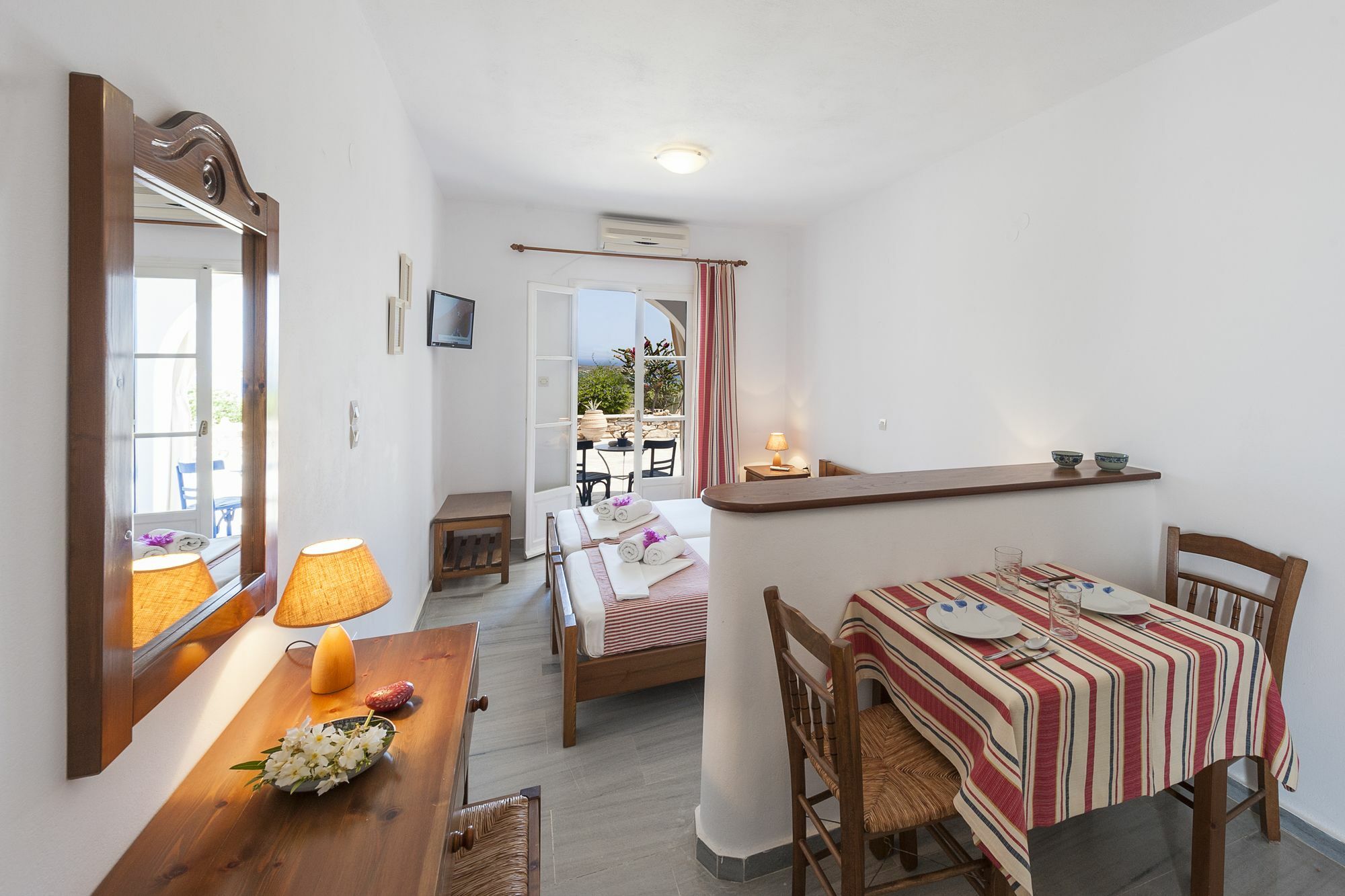 Dryades Family Hotel Drios Exterior foto